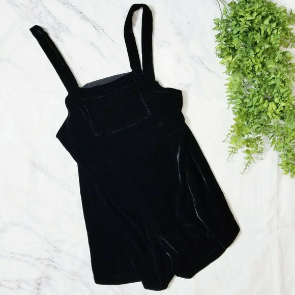 Reformation Pants - Reformation Black Velvet Shortalls Pocket Romper